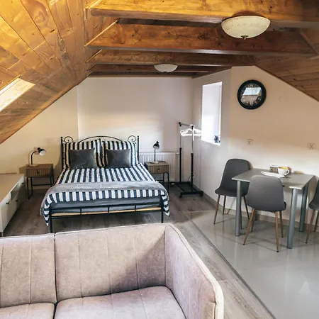 Dzem's 3 Apartment *